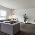 Western Hotel 4*