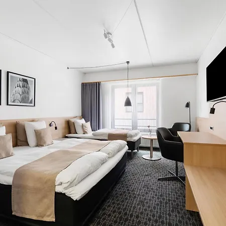 Western Hotell 4*