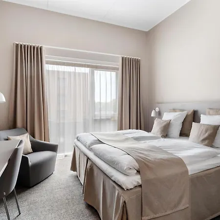 Hotell Western 4*
