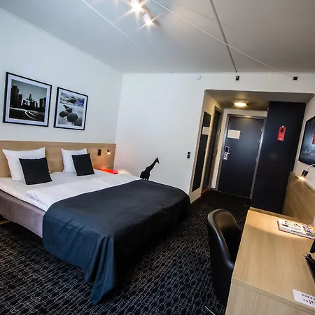 Western מלון אודנזה