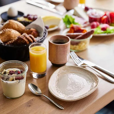 Western אודנזה