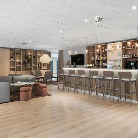 Western מלון אודנזה