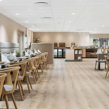 Western אודנזה